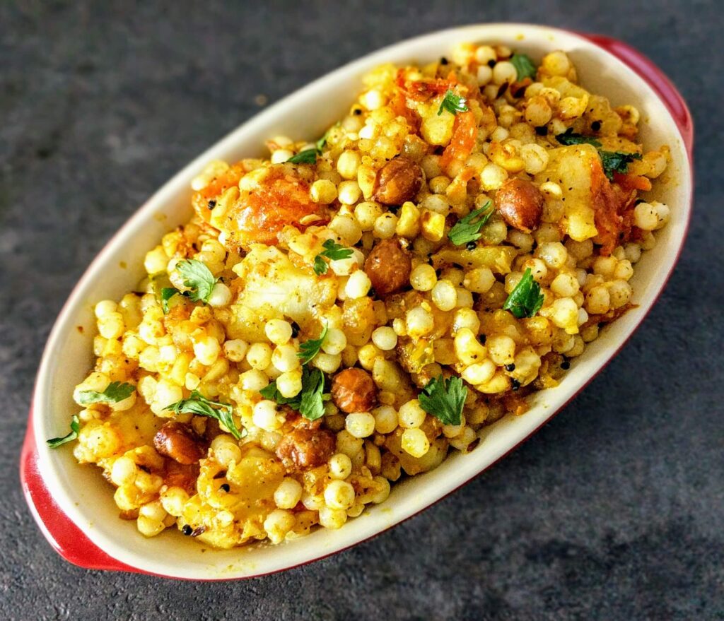 sabudana khichri recipe in hindi with step-by-step instructions